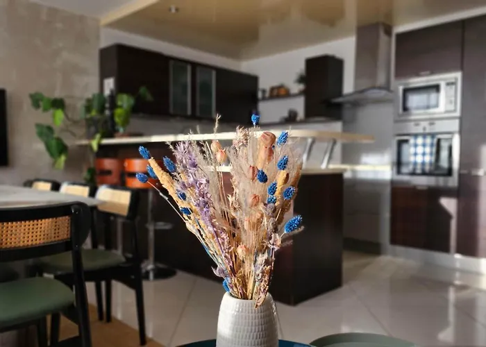 Apartment Beautiful&big For 8persons Parking Free *